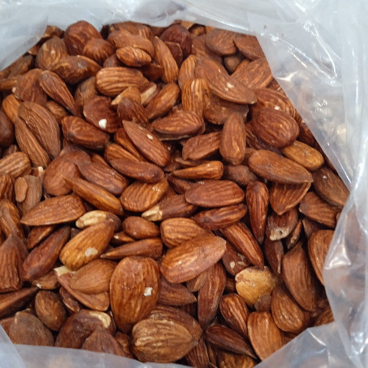 بادام درختی ایرانی شور 100 و 1000 گرمی
