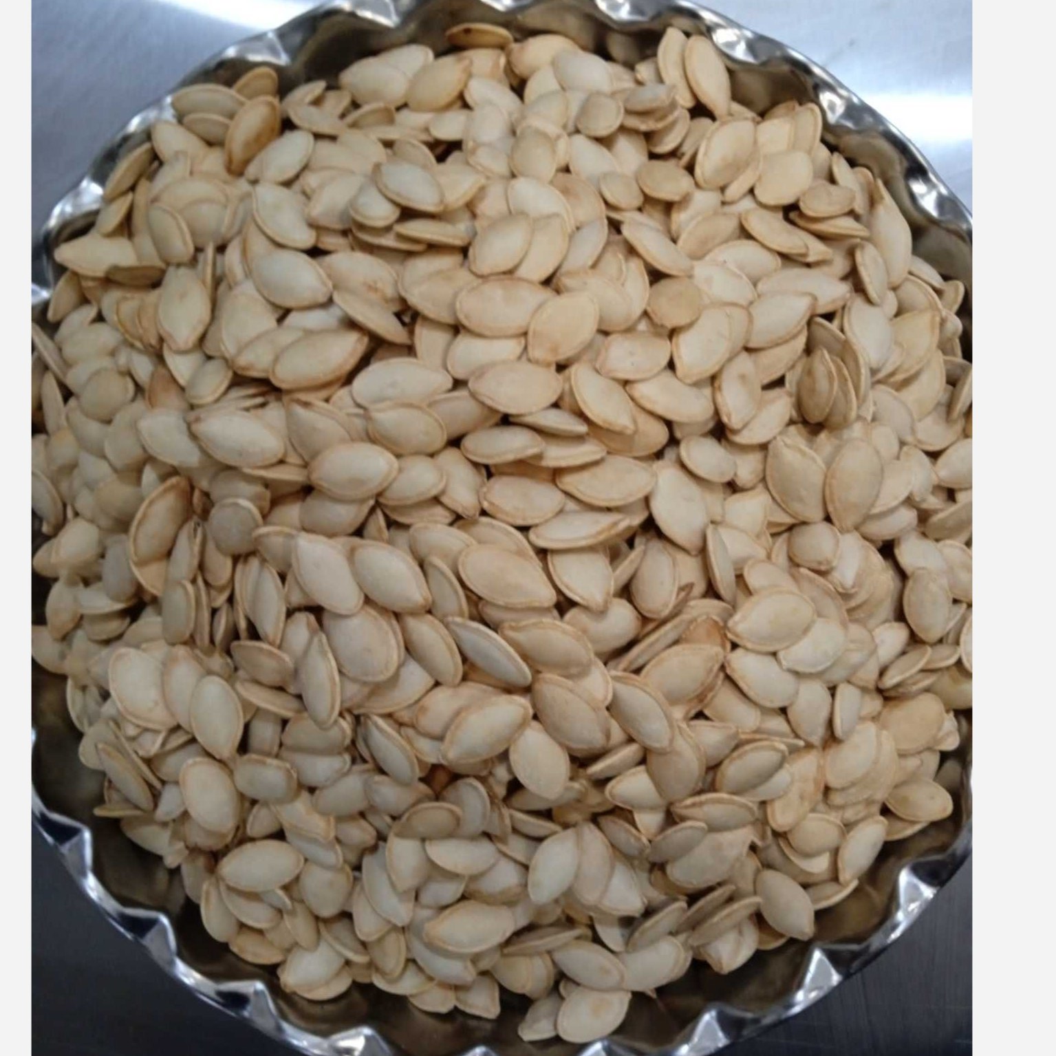 تخمه کدو گوشتی سفید 100 گرمی