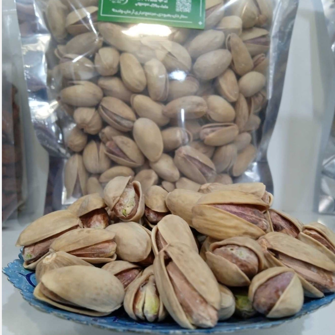 پسته اکبری رژیمی کم نمک 100 و 1000 گرمی